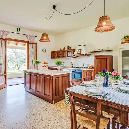 Villa Beboli Per 18 Pax By Interhome *