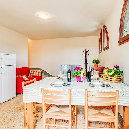 Beboli Per 18 Pax By Interhome
